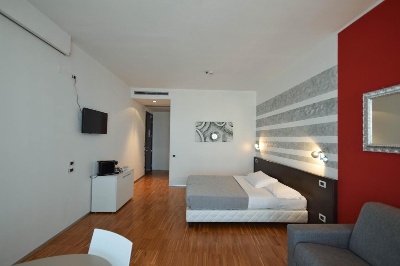 Hotel Mantova Residence Bagian luar foto